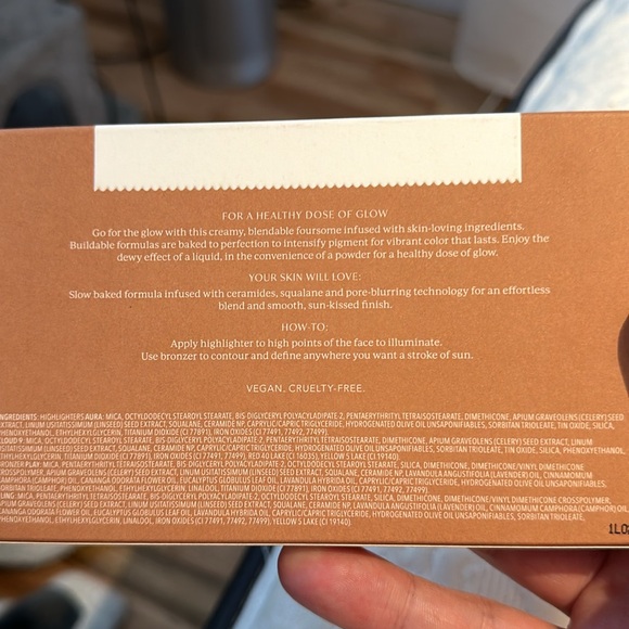 COMPLEX CULTURE | Baked Highlighter & Bronzer Quad. Aura, cloud 9, play, fling - Picture 4 of 5